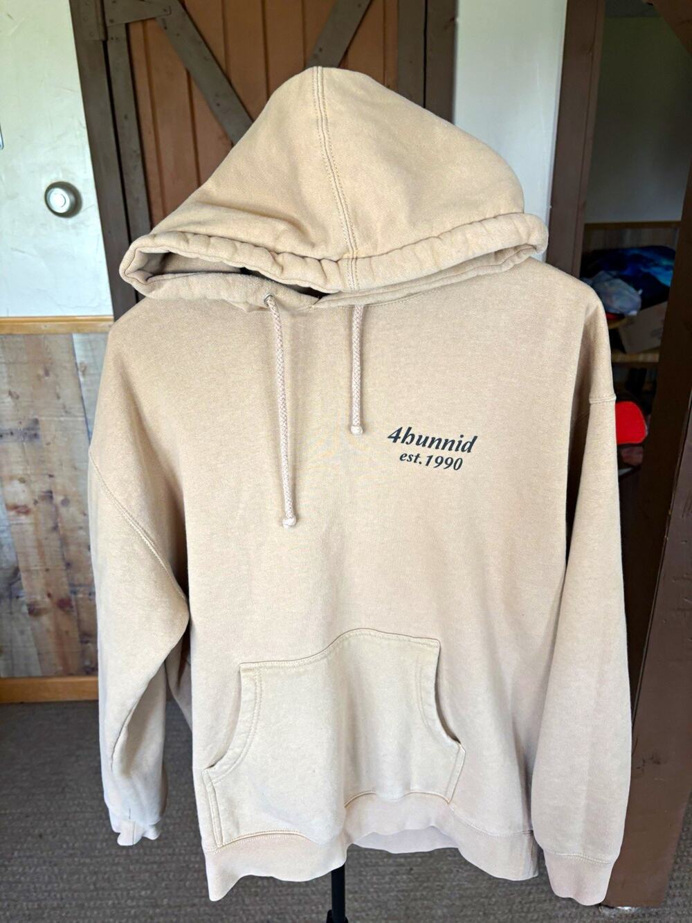 4hunnid Men's Beige Graphic Logo Pullover Hoodie w/ Pockets Size L